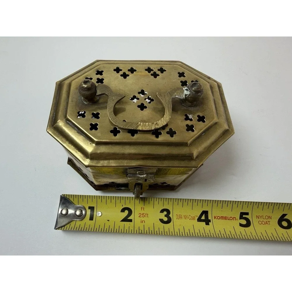 N/A brass cricket